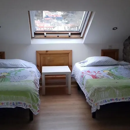 Classic Galician Stone Farmhouse With Sea Views Plus Converted Barn Attached Semesterbostad