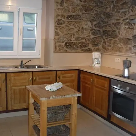 Classic Galician Stone Farmhouse With Sea Views Plus Converted Barn Attached Semesterbostad